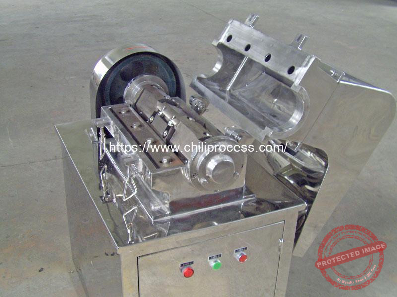 Automatic Dry Chili Pepper Coarse Crusher Machine Structure Automatic-Dry-Chili-Pepper-Coarse-Crusher-Machine-Structure